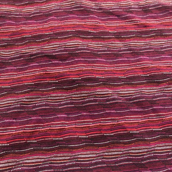 Lululemon Power Y Tank Size 2 - Picture 4 of 4